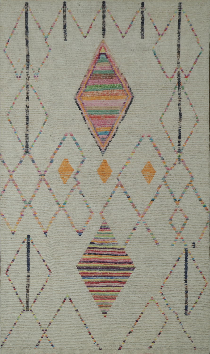 Sleek Modern Moroccan Rug: Abstract Geometric Symmetry for Any Room 6x10