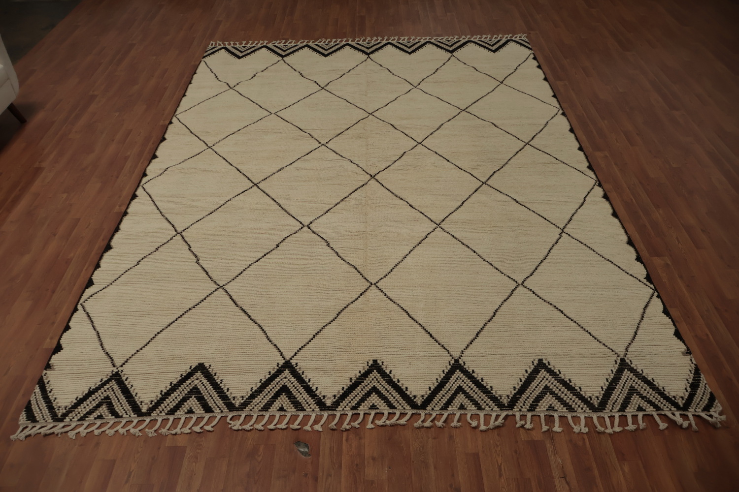 Stylish Geometric Moroccan Area Rug 9x12 for Modern Living Spaces
