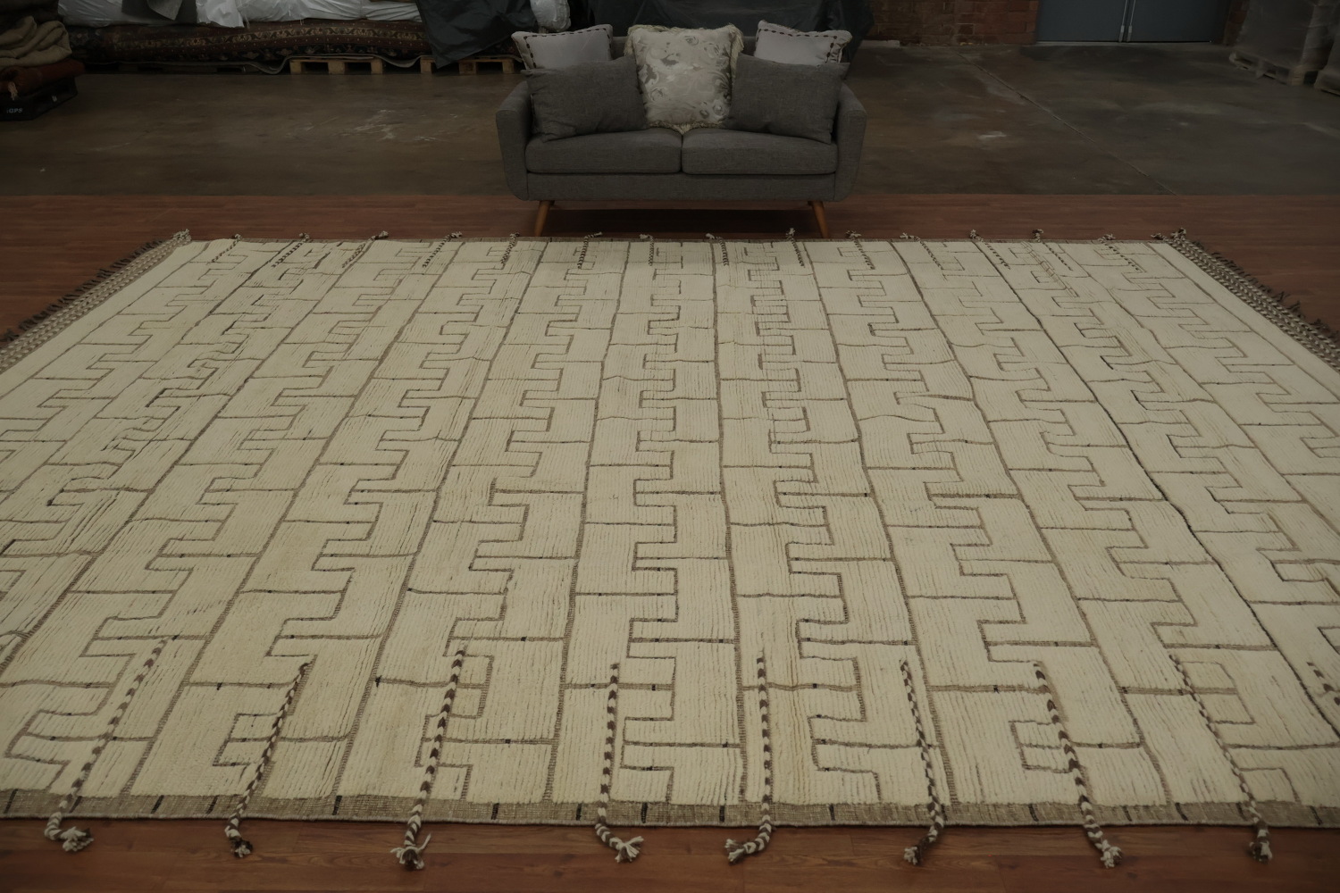Stylish Moroccan Large Rug 12x16 Perfect for Contemporary Interiors