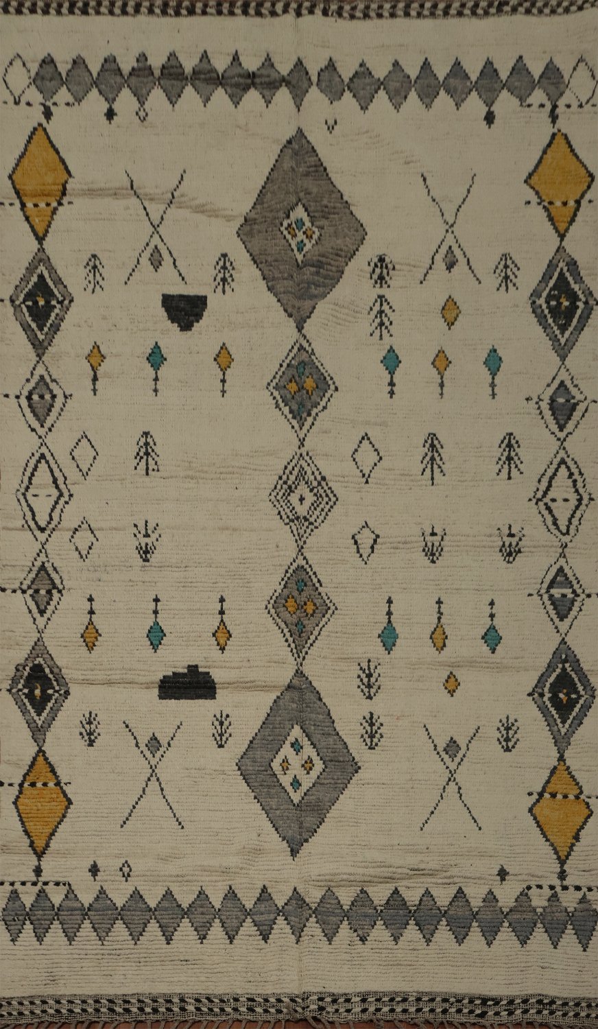 Tribal-Inspired Moroccan Area Rug 7x11 with Bold Diamond Motifs