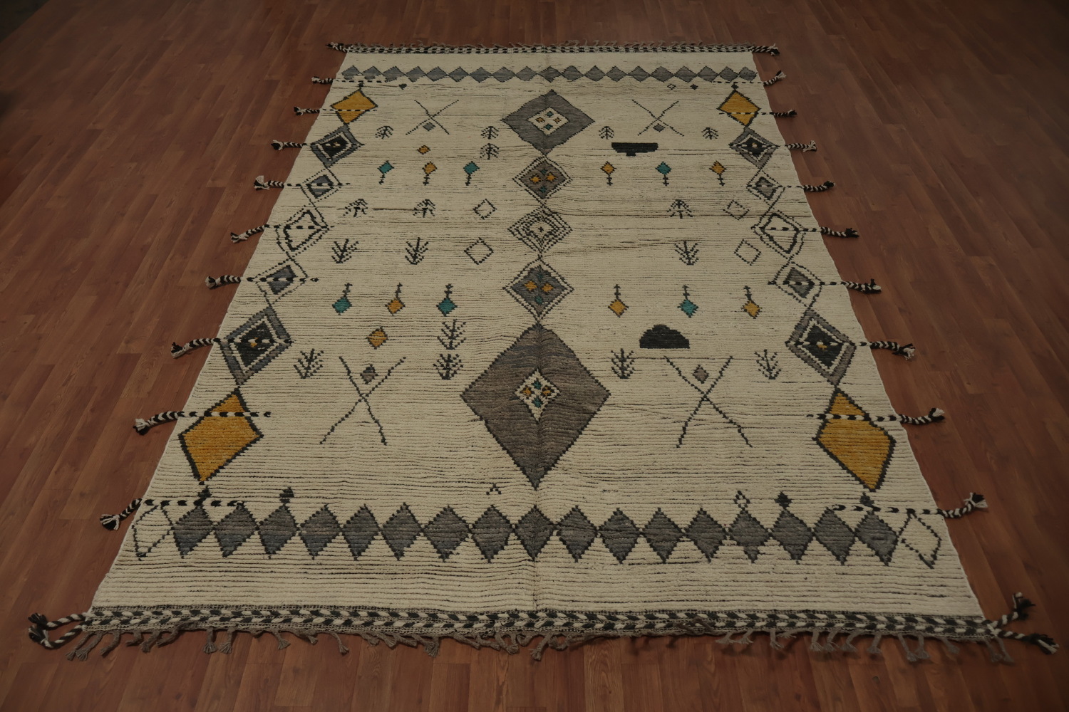 Tribal-Inspired Moroccan Area Rug 7x11 with Bold Diamond Motifs