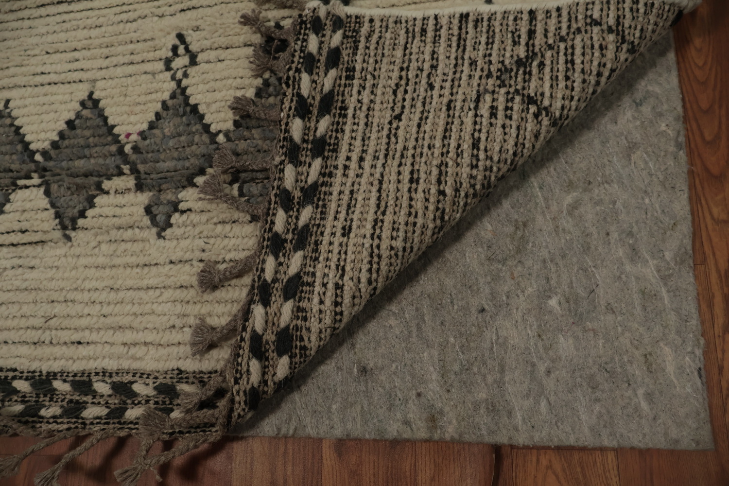 Tribal-Inspired Moroccan Area Rug 7x11 with Bold Diamond Motifs
