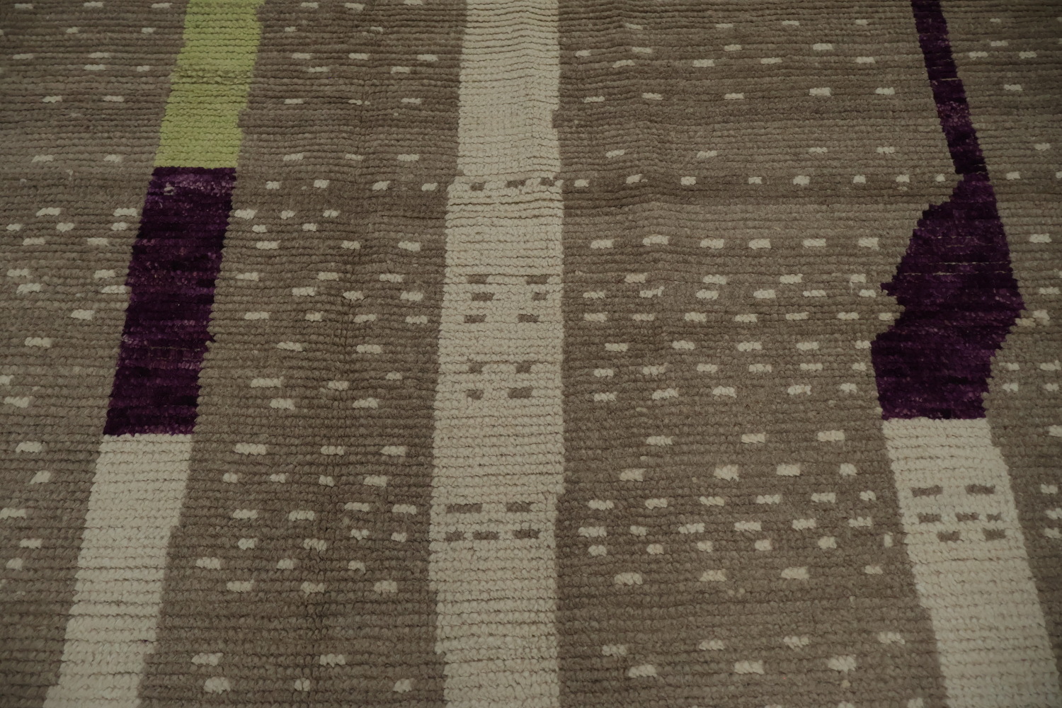 Artistic Linear Moroccan Large Rug 10x14 in Calming Earth Tones