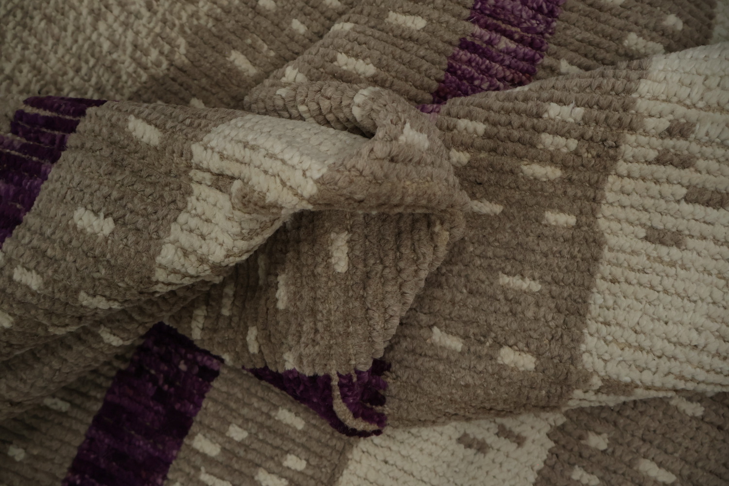 Artistic Linear Moroccan Large Rug 10x14 in Calming Earth Tones