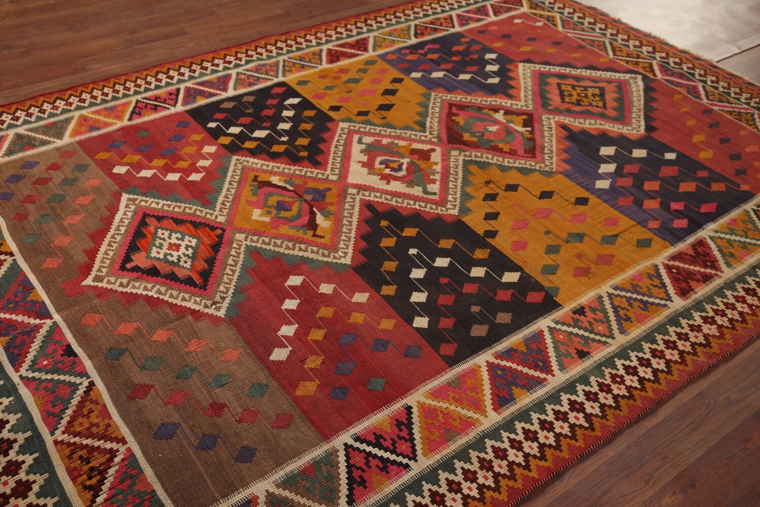 Vegetable Dye Kilim Qashqai Antique Persian Rug 5x8