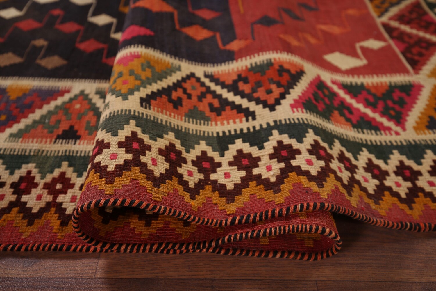 Vegetable Dye Kilim Qashqai Antique Persian Rug 5x8