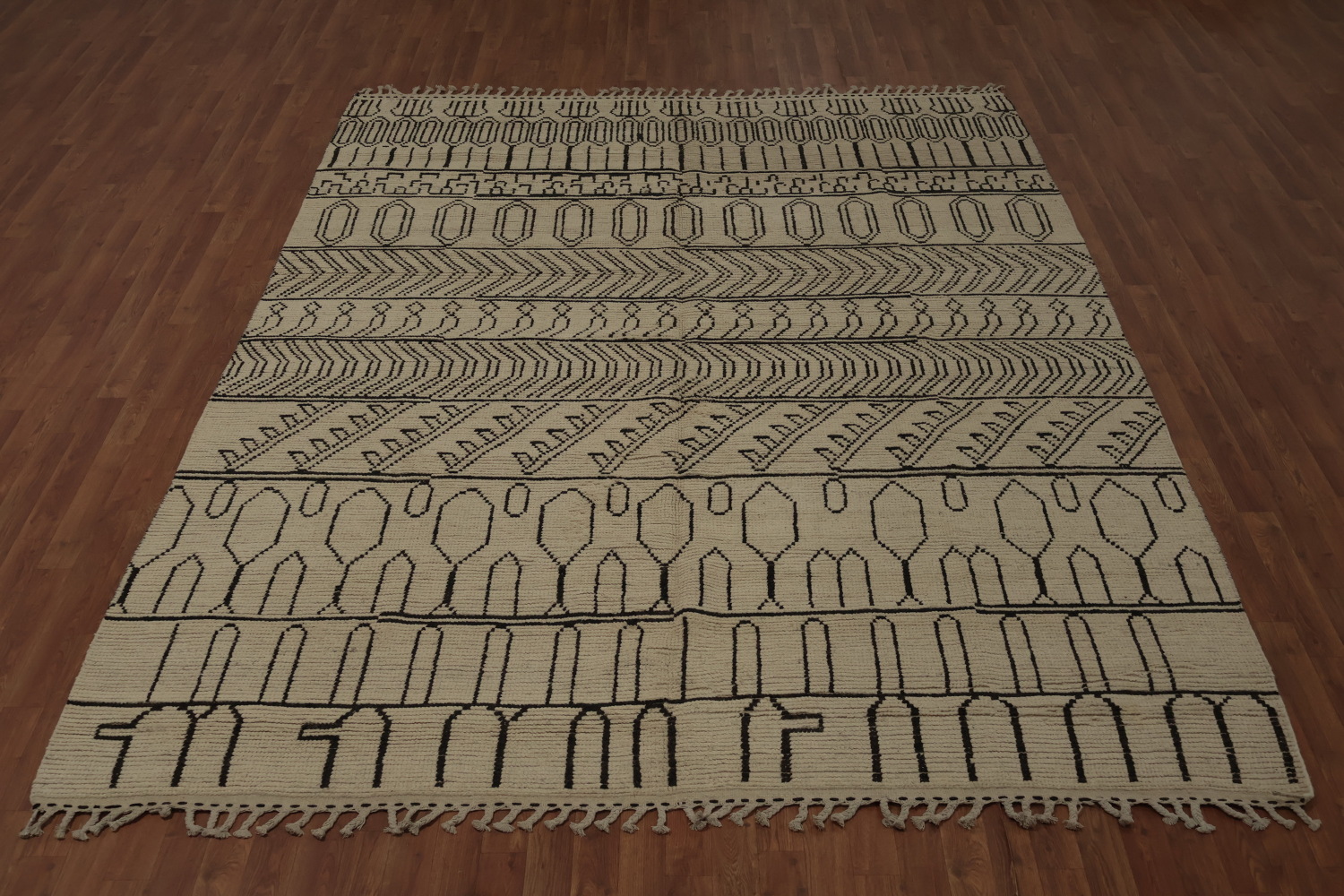 Moroccan Area Rug 8x10 with Tribal Geometric Pattern Charm