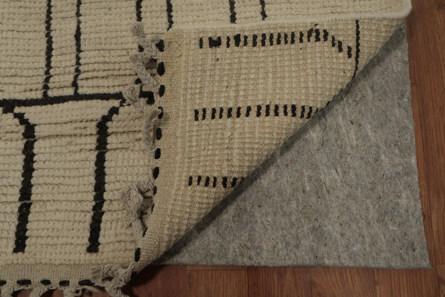 Moroccan Area Rug 8x10 with Tribal Geometric Pattern Charm