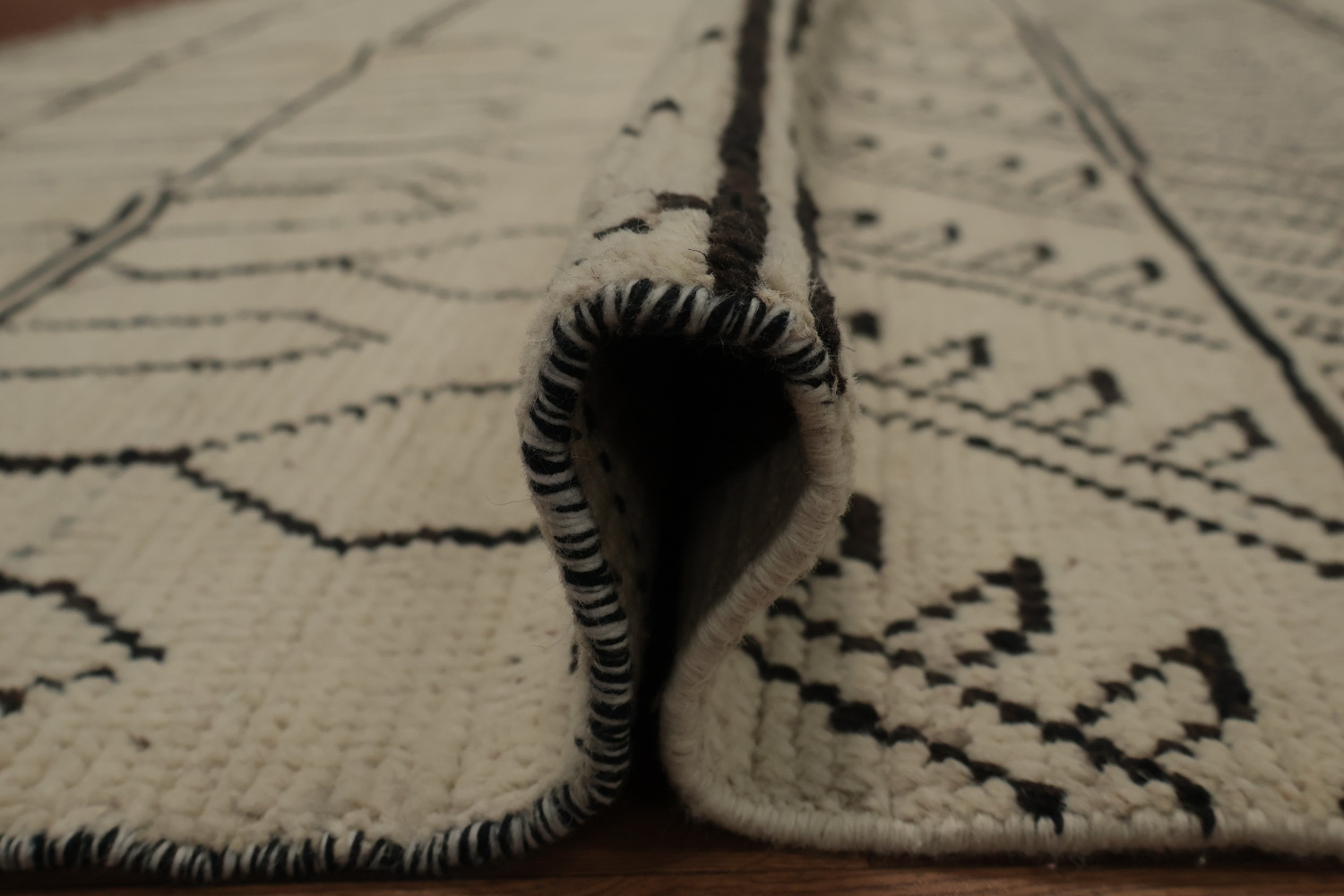 Moroccan Area Rug 8x10 with Tribal Geometric Pattern Charm
