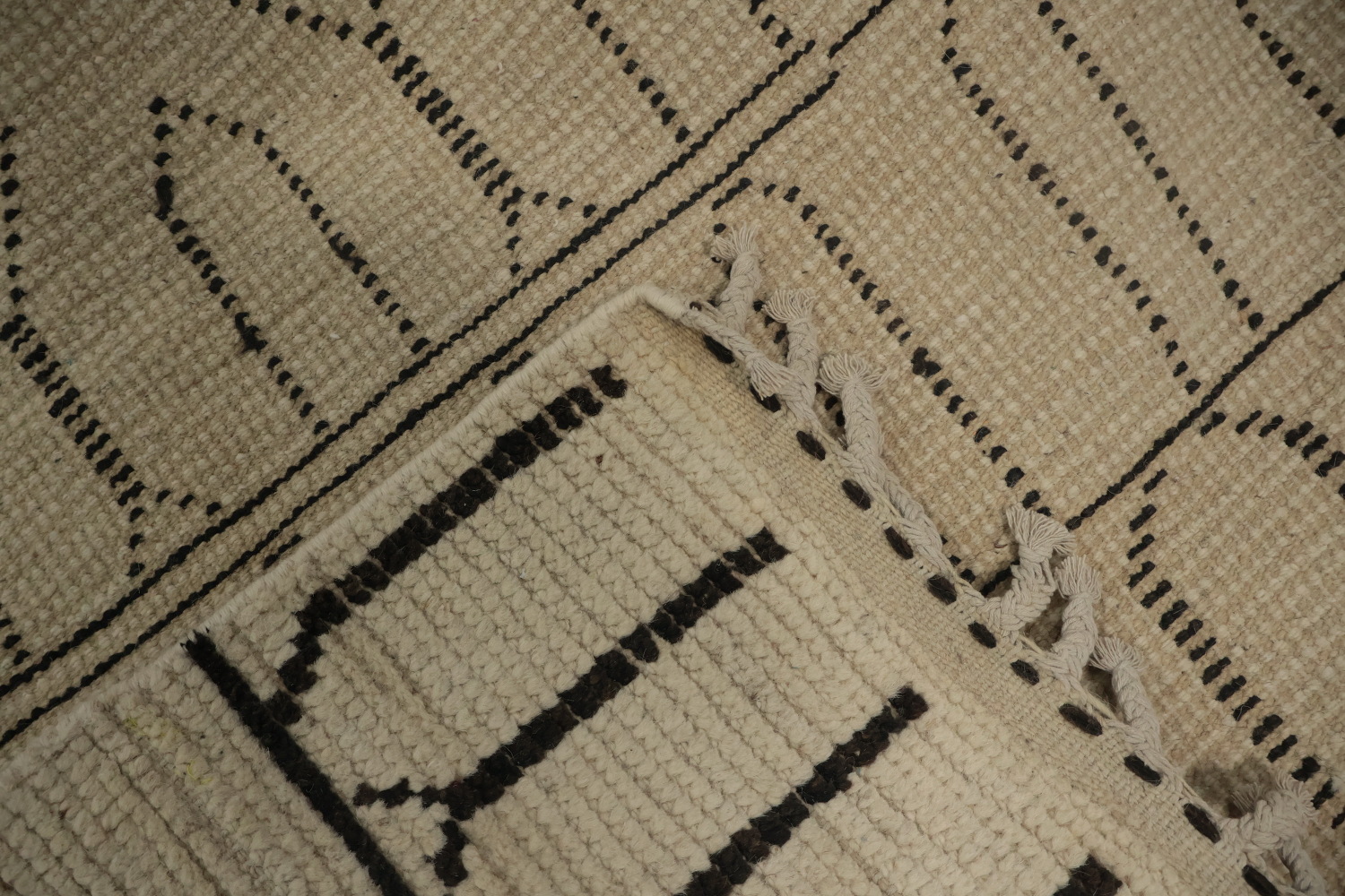 Moroccan Area Rug 8x10 with Tribal Geometric Pattern Charm