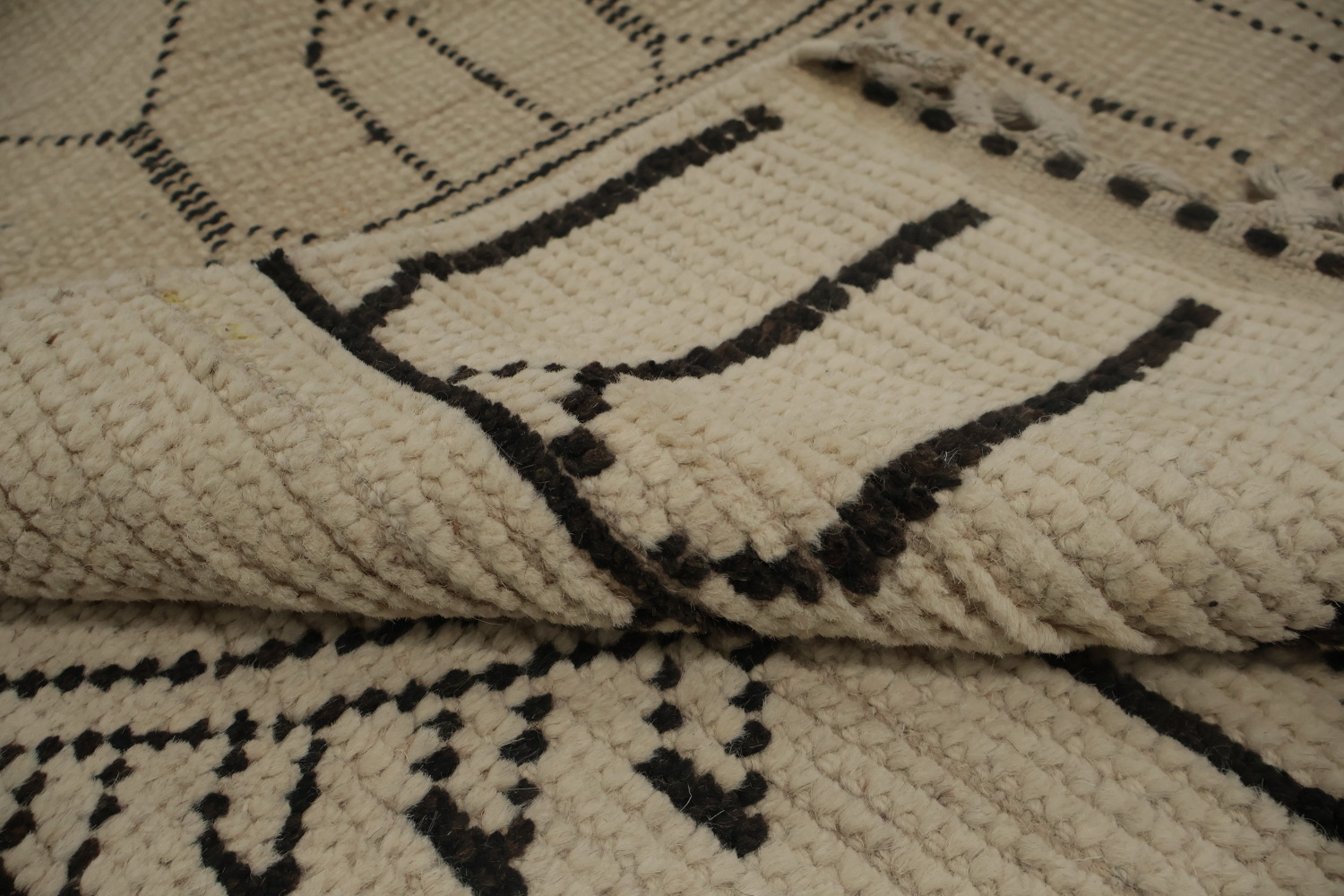Moroccan Area Rug 8x10 with Tribal Geometric Pattern Charm