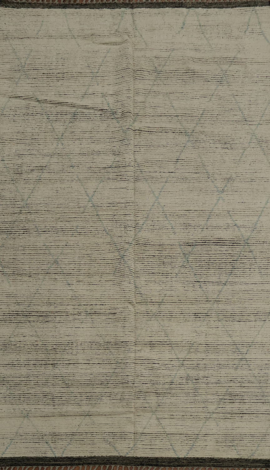 Chic Moroccan Area Rug 7x11 Perfect for Minimalist Living Spaces