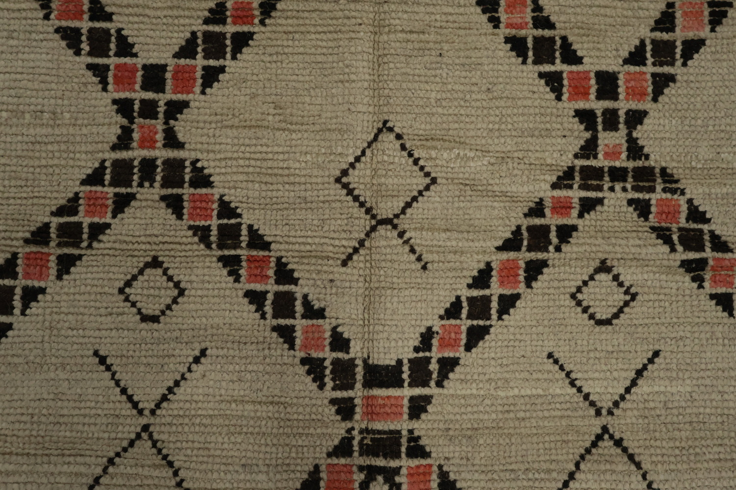 Rustic Elegance Ethnic Diamond Design Wool Moroccan Area Rug 6x10