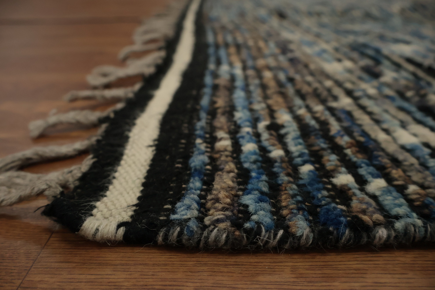 Sophisticated Dark Moroccan Area Rug 6x10 with Textured Patterns