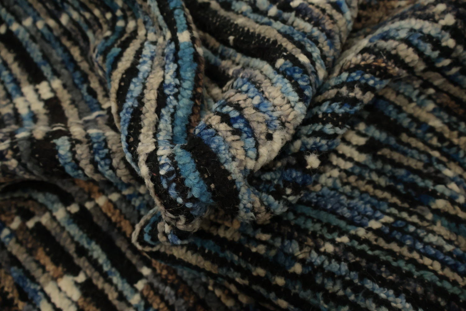 Sophisticated Dark Moroccan Area Rug 6x10 with Textured Patterns