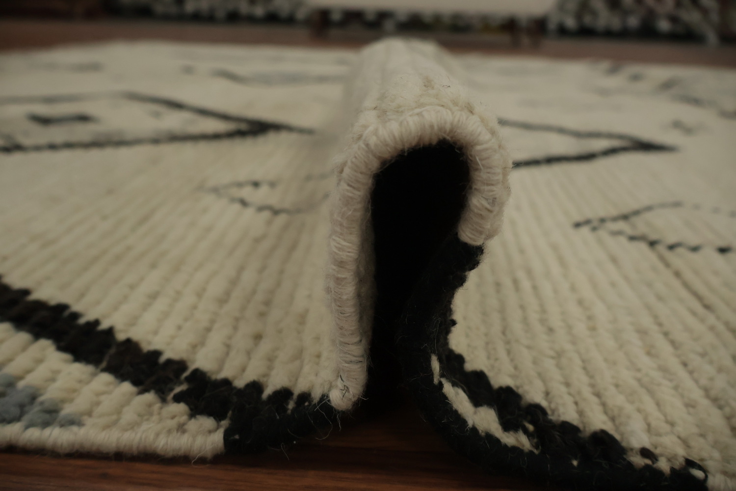 Chic Neutral Moroccan Area Rug 8x11 with Bold Geometric Diamond Patterns