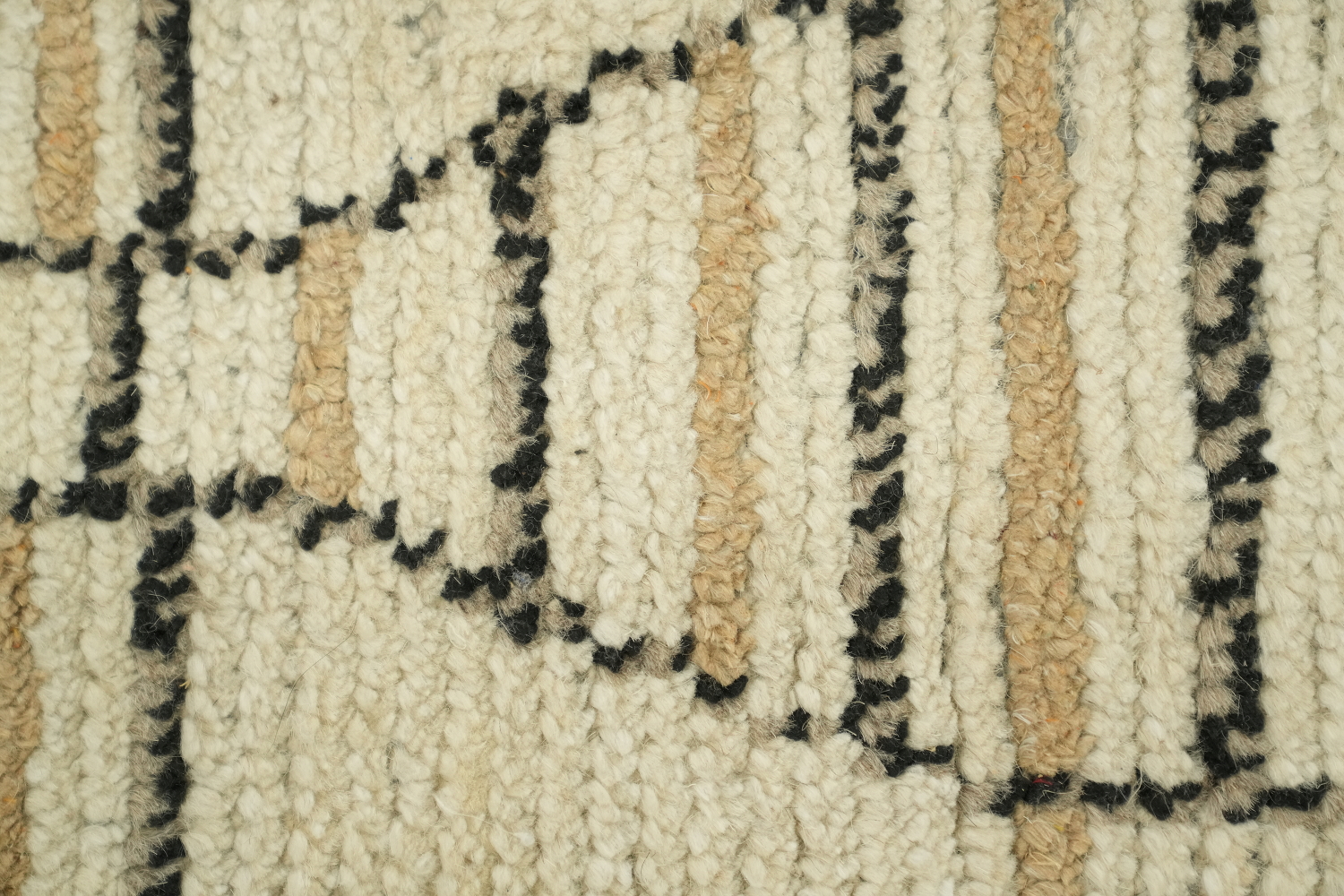 Contemporary Beige Rug Enhancing Minimalist Home Decor 6x13