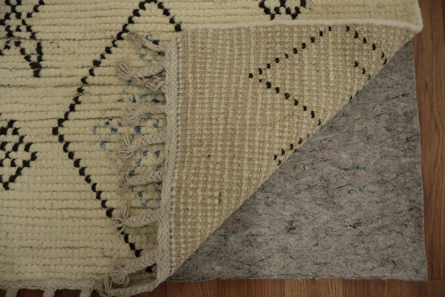 All-Over Ivory Moroccan Oriental Area Rug 5x9