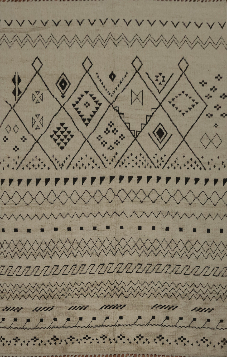 Elevate Your Space with This Stylish Moroccan Large Area Rug 9x12