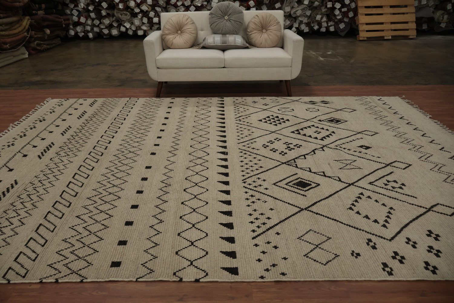 Elevate Your Space with This Stylish Moroccan Large Area Rug 9x12
