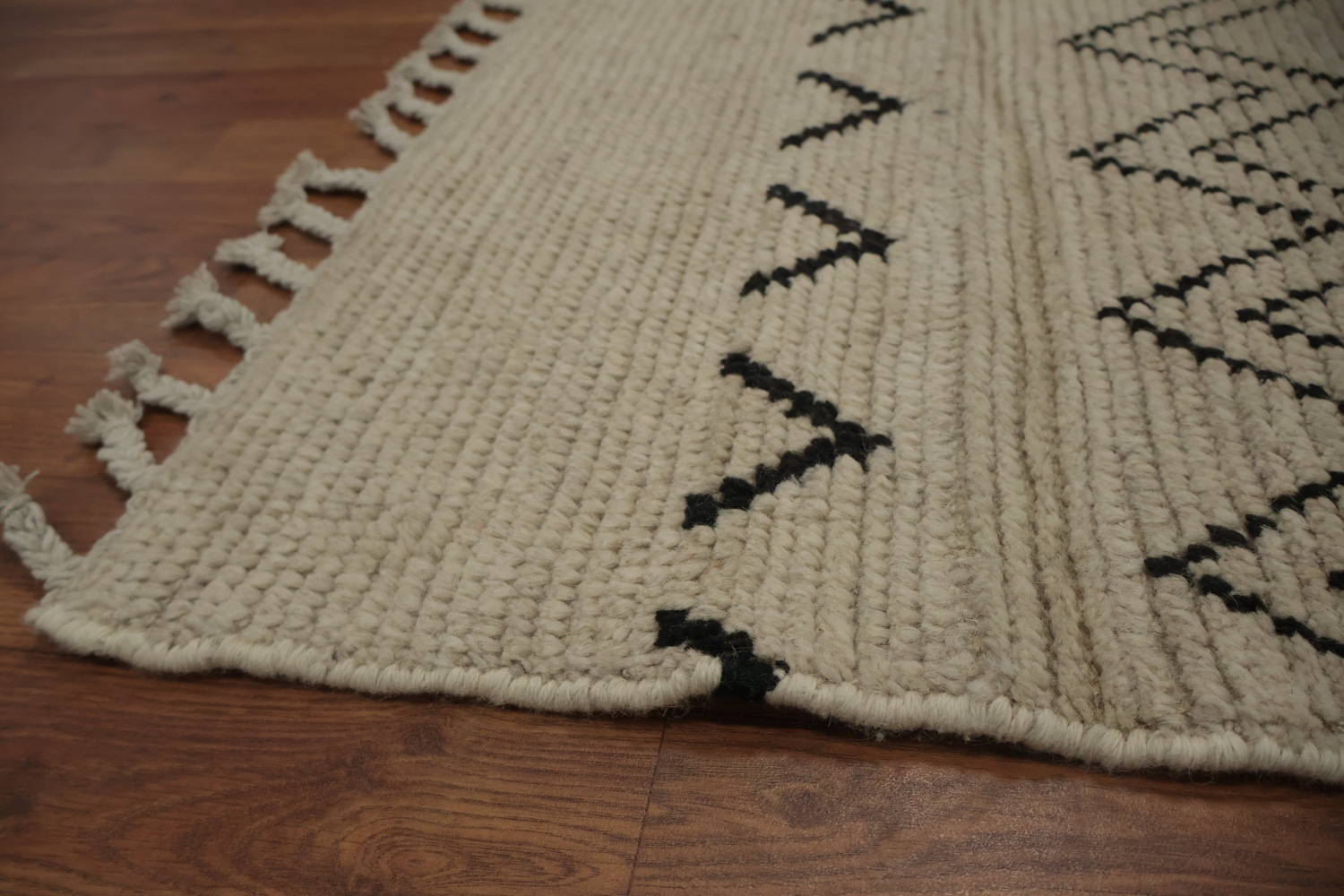 Elevate Your Space with This Stylish Moroccan Large Area Rug 9x12