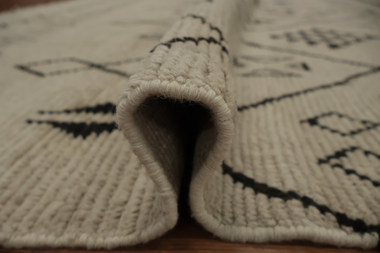 Elevate Your Space with This Stylish Moroccan Large Area Rug 9x12