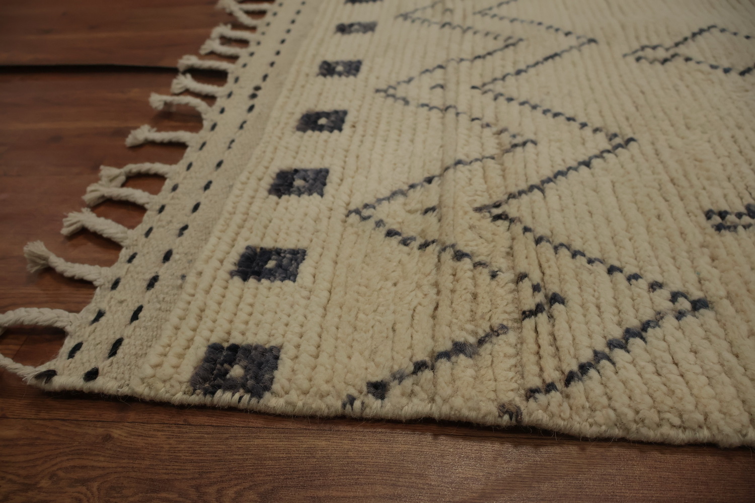 Artisan Moroccan Area Rug 7x11 with Tribal Patterns and Textures