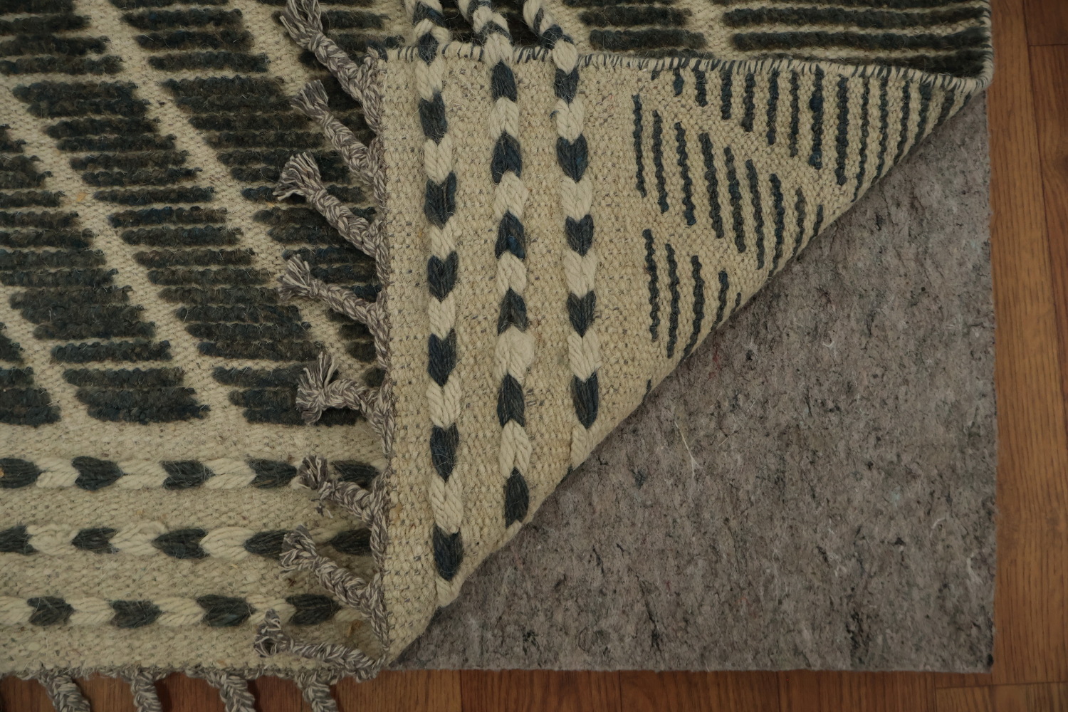 Sophisticated Chevron Moroccan Large Rug 12x19 for Modern Homes