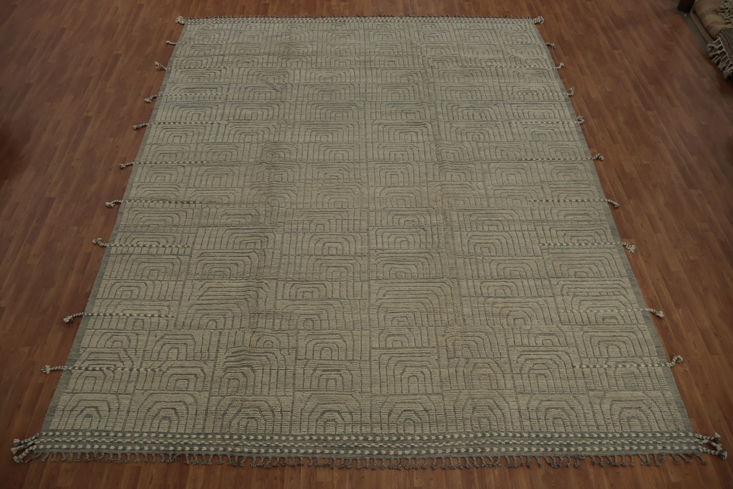 Elegant Geometric Moroccan Large Rug 12x16 for Modern Interiors
