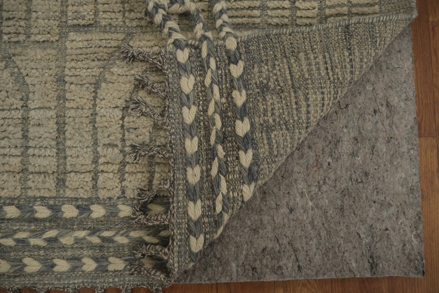 Elegant Geometric Moroccan Large Rug 12x16 for Modern Interiors