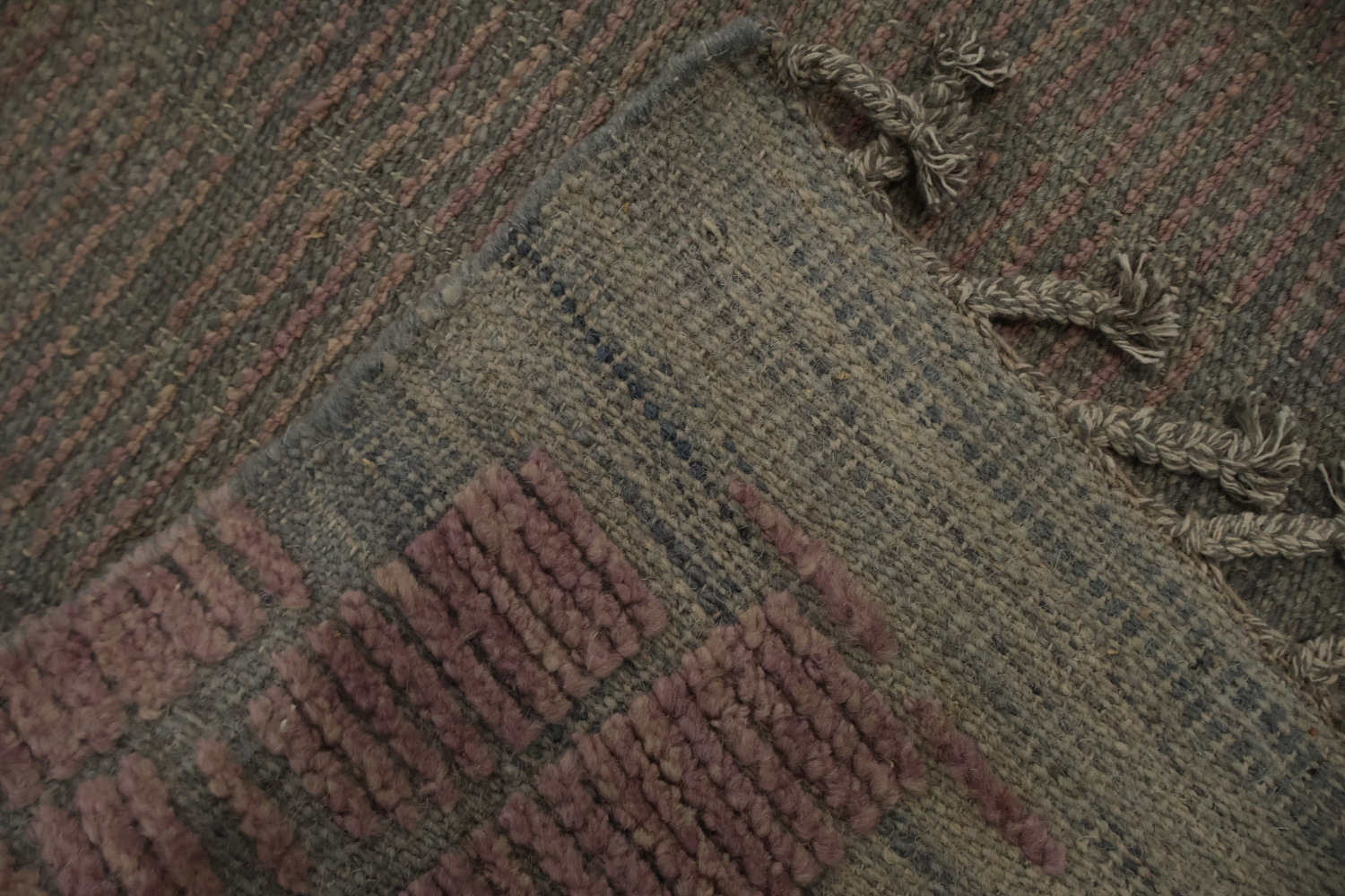 Stylish Moroccan Large Rug 12x18 for a Subtle and Classy Room Ambiance