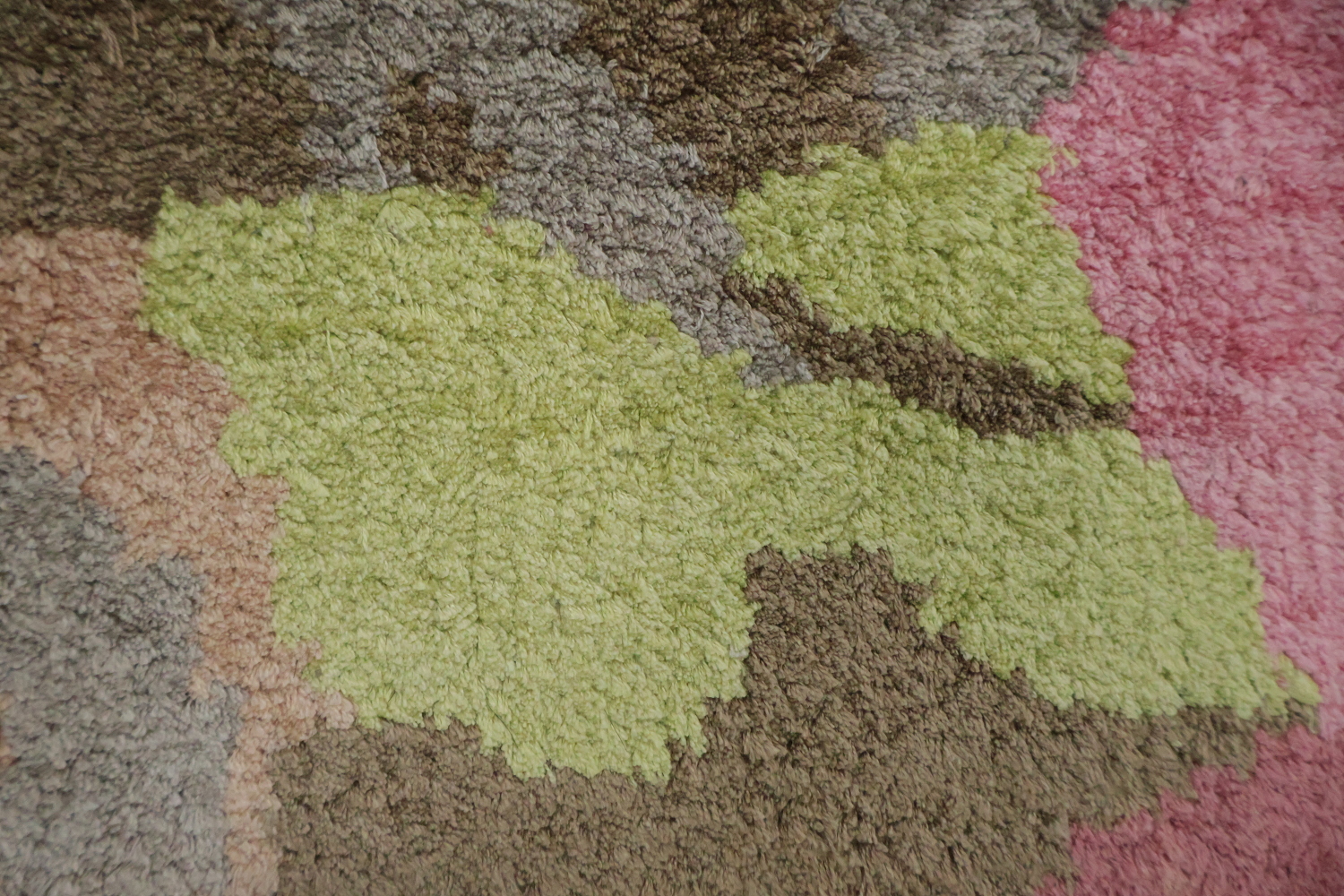 All-Over Flowers Wool & Silk Indian Area Rug 5x8