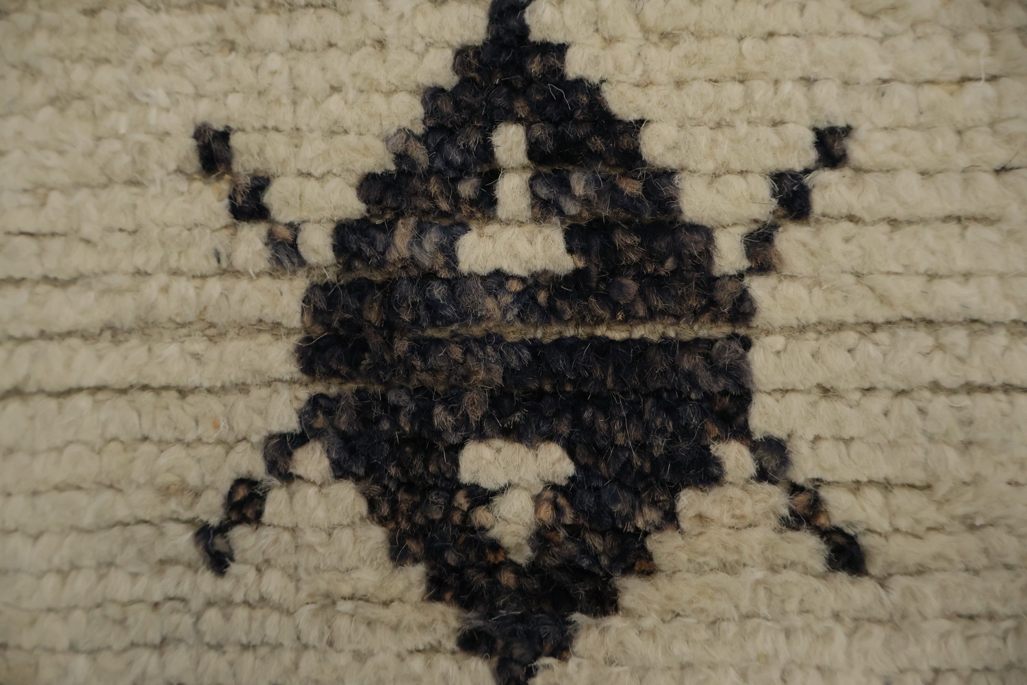 Add Texture with a Chic Tribal Design Moroccan Area Rug 8x12