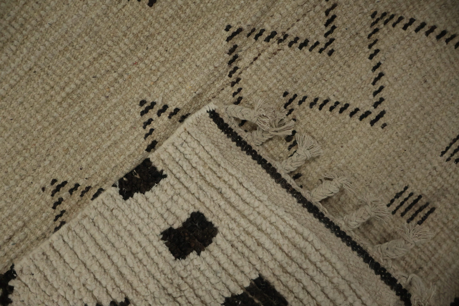 Ivory Trellis Wool Moroccan Living Room Rug 7x10