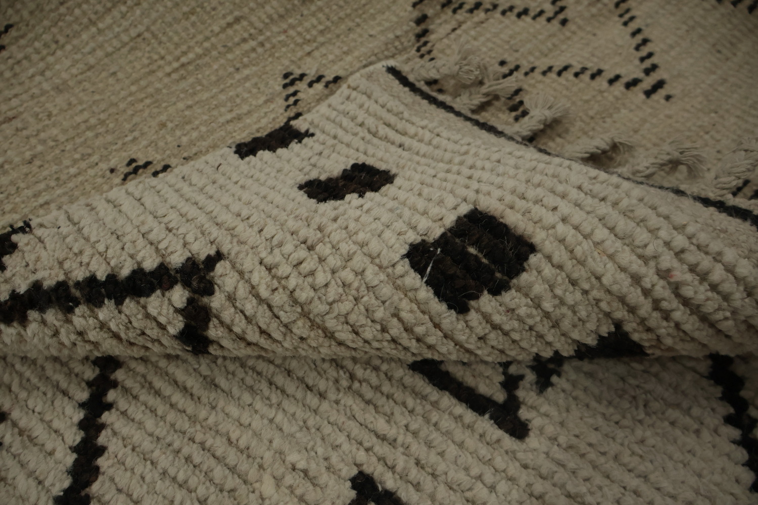 Ivory Trellis Wool Moroccan Living Room Rug 7x10