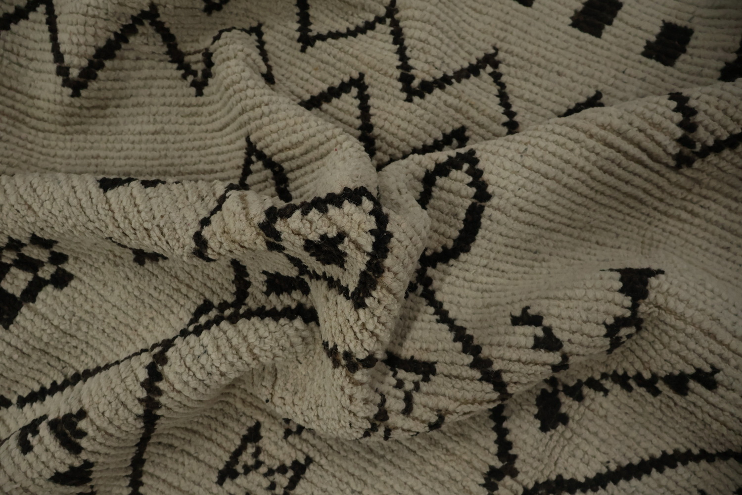 Ivory Trellis Wool Moroccan Living Room Rug 7x10