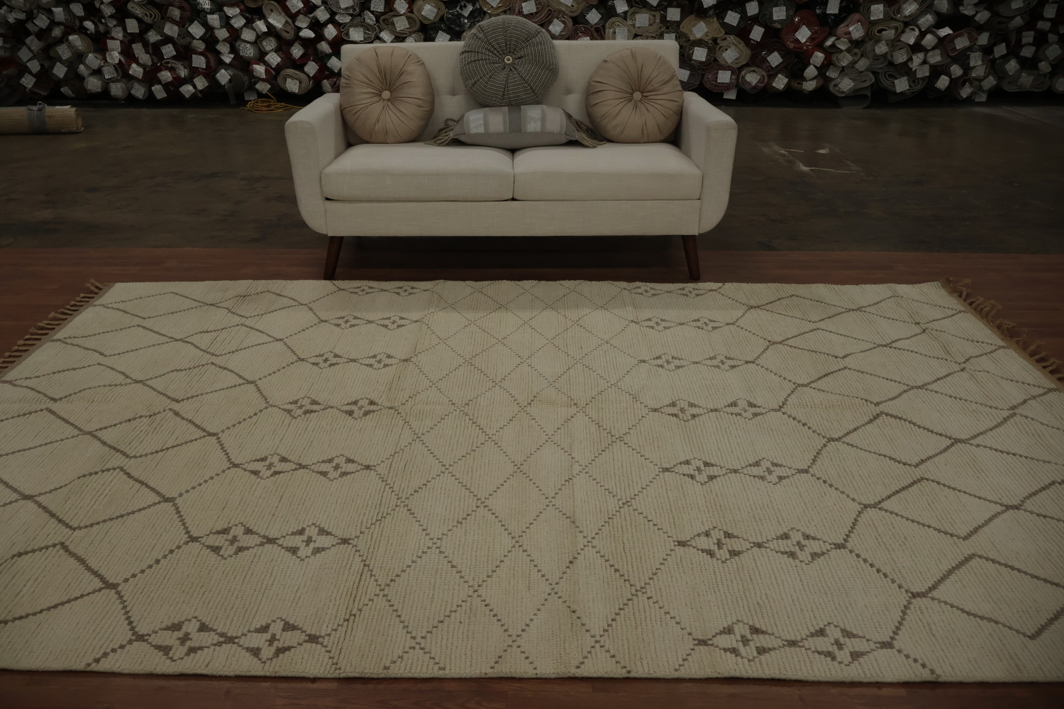 Stylish Moroccan Area Rug 7x11 with Intricate Geometric Motifs