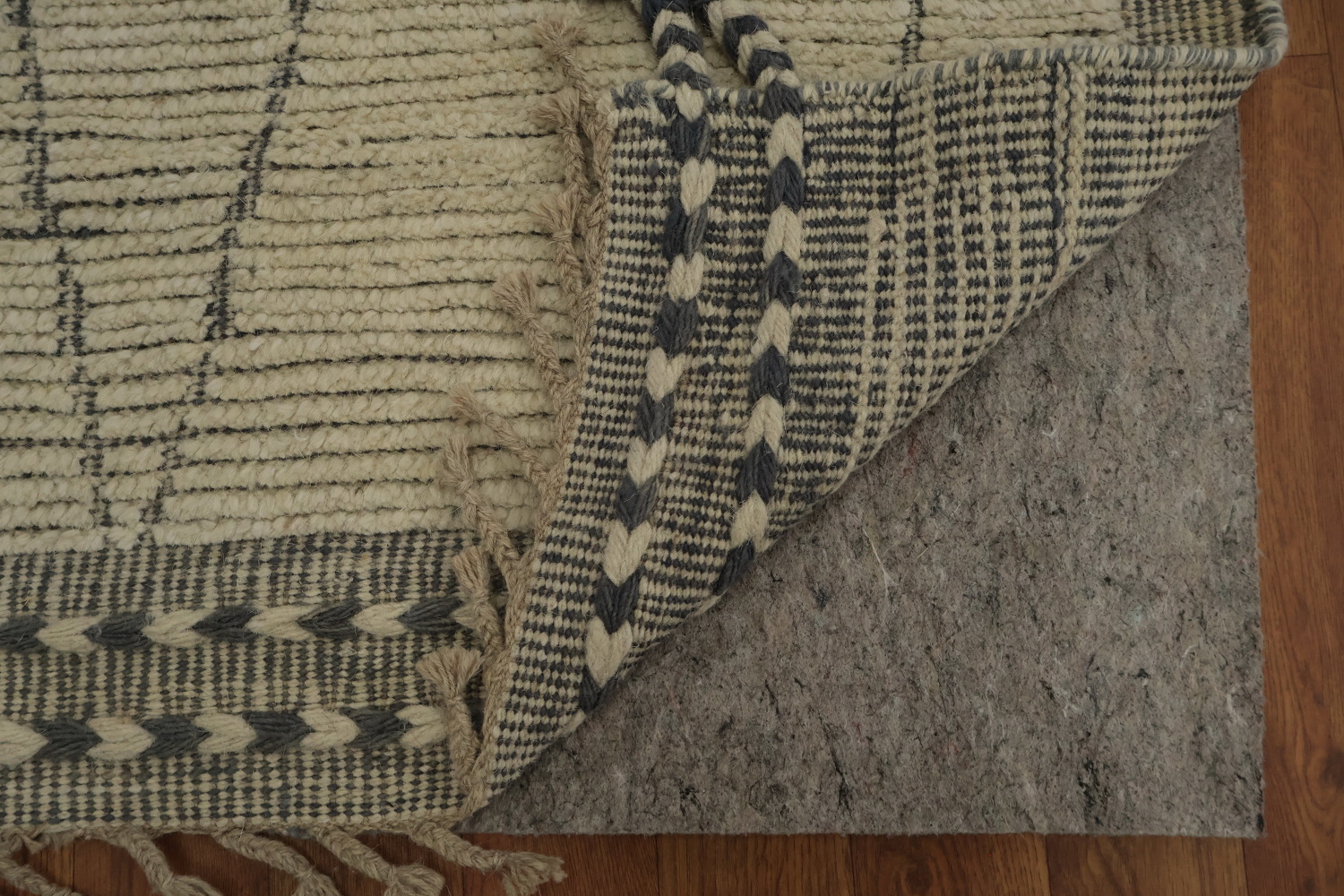 All-Over Trellis Ivory Moroccan Wool Area Rug 9x13