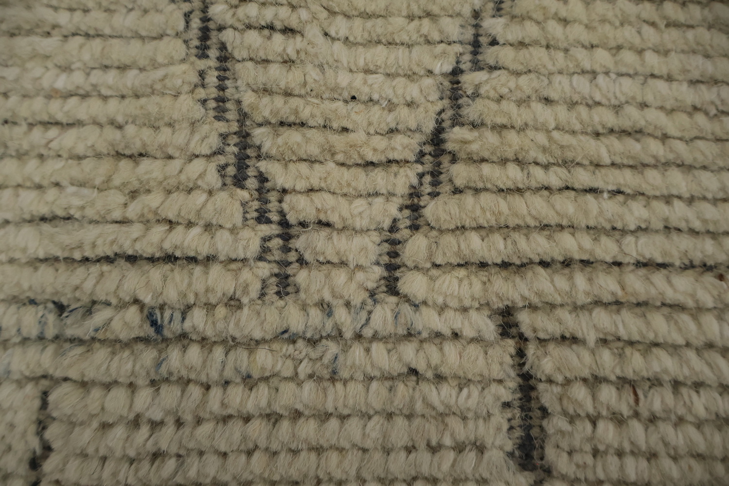 All-Over Trellis Ivory Moroccan Wool Area Rug 9x13