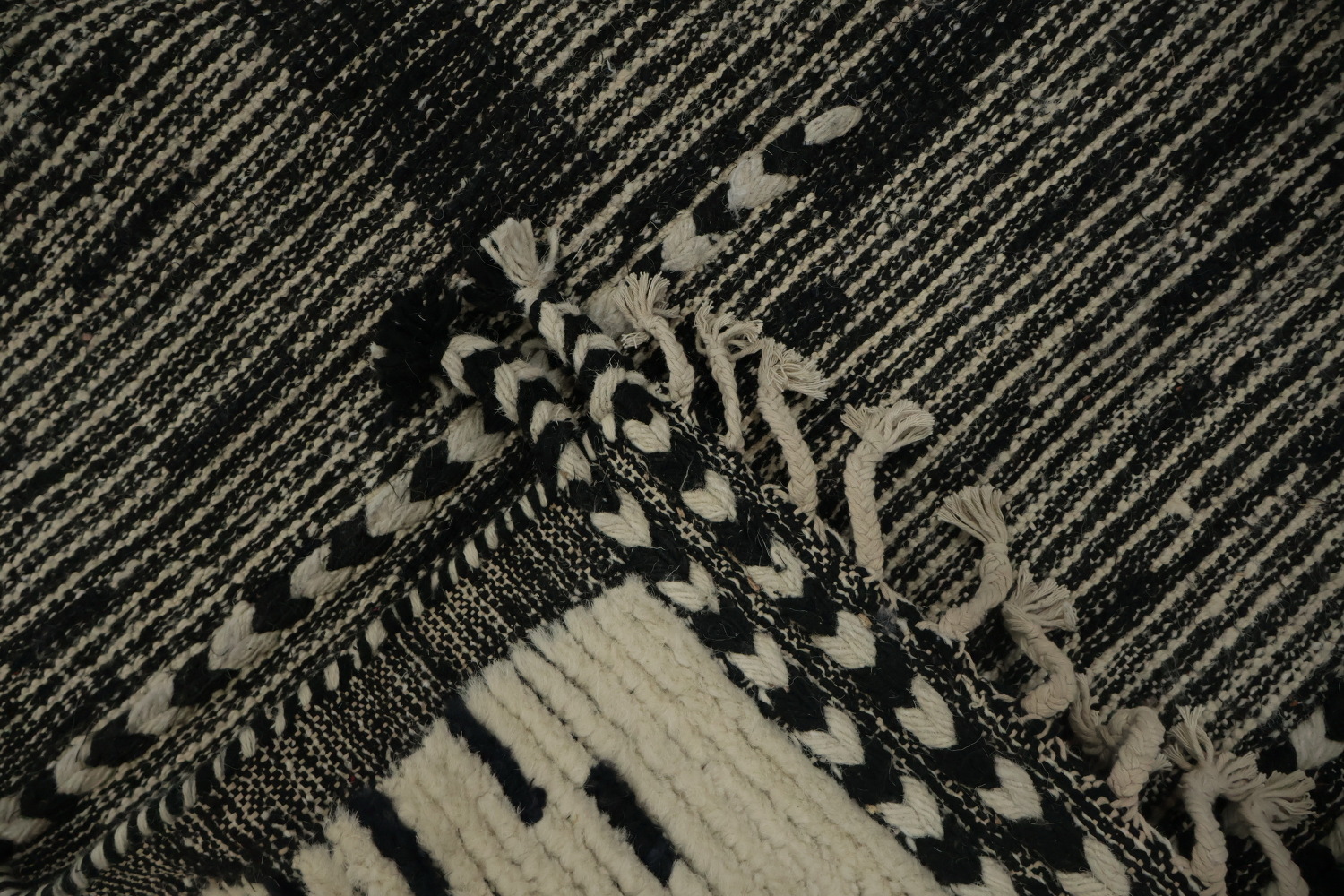 Hand-Knotted Wool Moroccan Abstract Area Rug 8x10