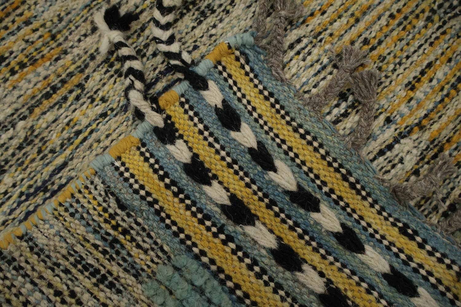All-Over Checkered Moroccan Large Modern Rug 10x15