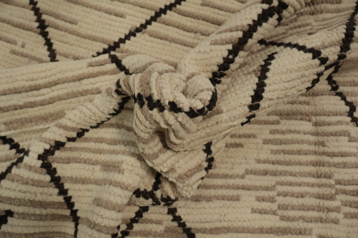 Earth Tone Wool Moroccan Oriental Area Rug 7x11