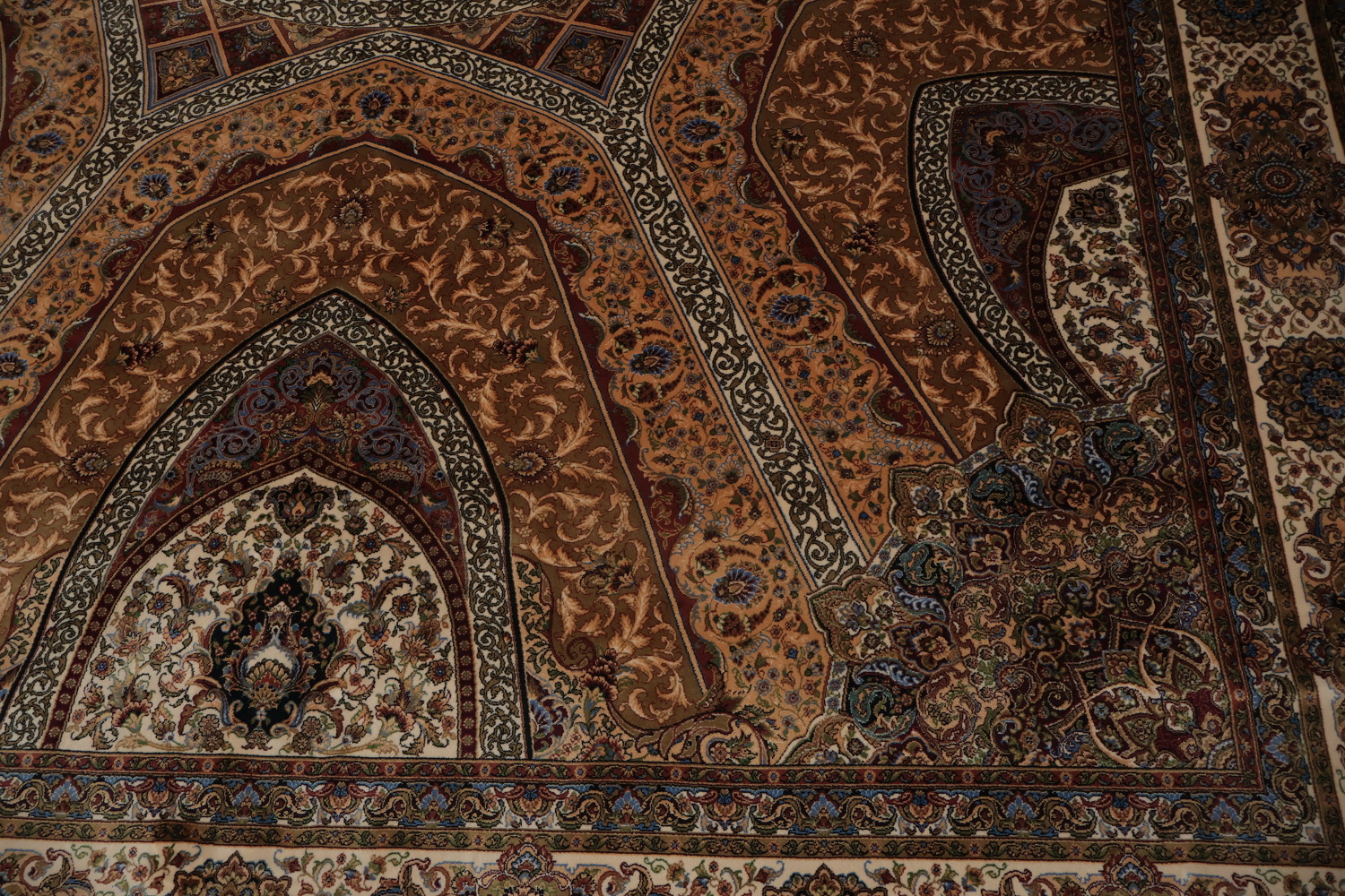 Classic Qum Area Rug 7x10 with Ornamental Pattern and Rich Hues
