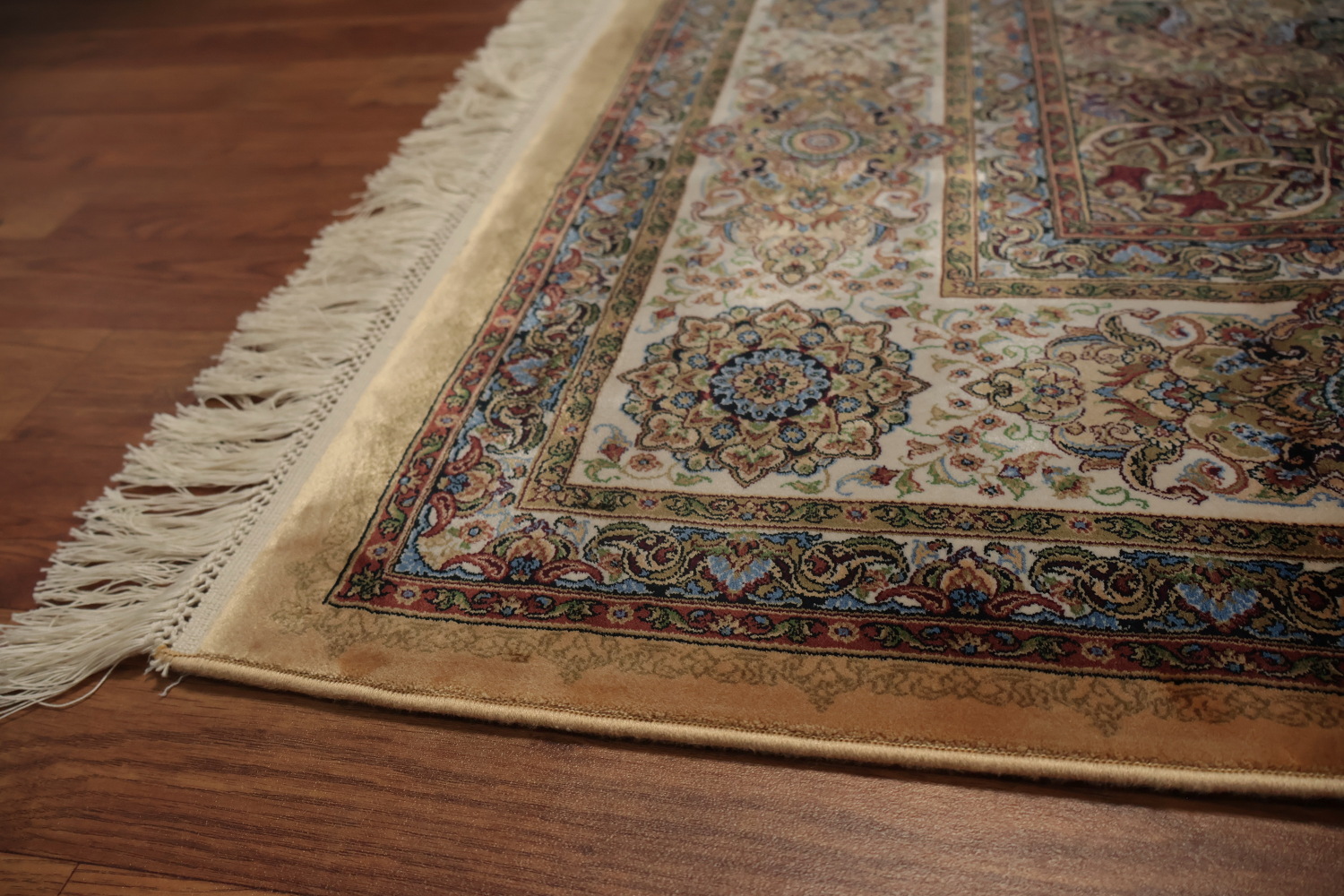 Classic Qum Area Rug 7x10 with Ornamental Pattern and Rich Hues