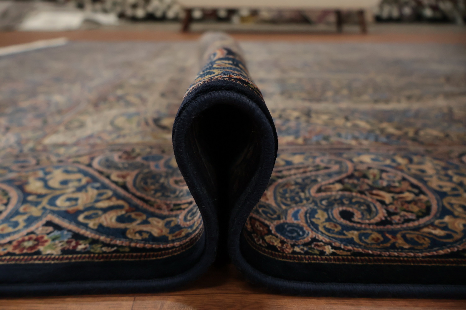 Finely Decorative Qum Area Rug 7x10 with Exquisite Detailing