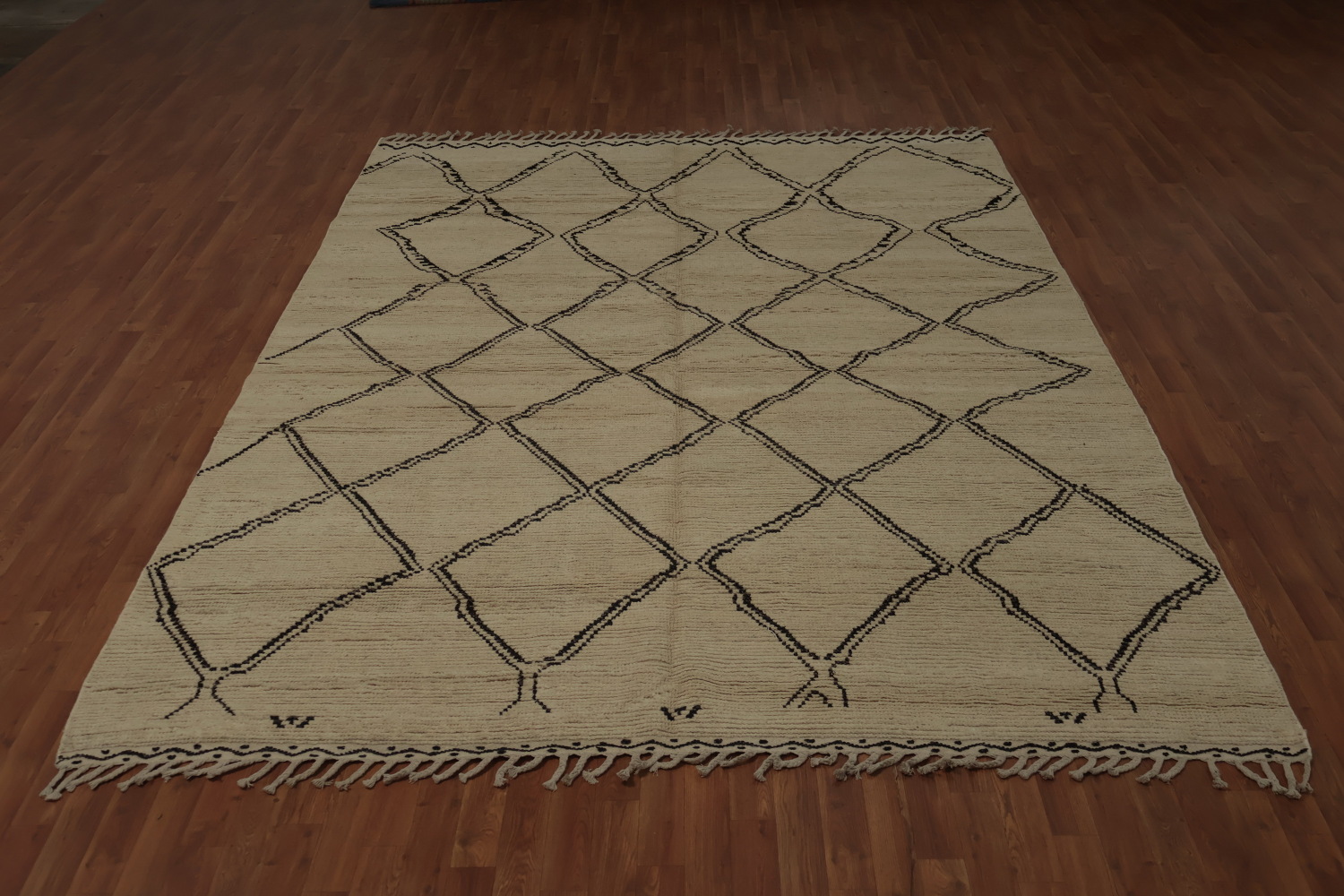 Add Warmth and Style with Diamond Designed Moroccan Area Rug 8x11