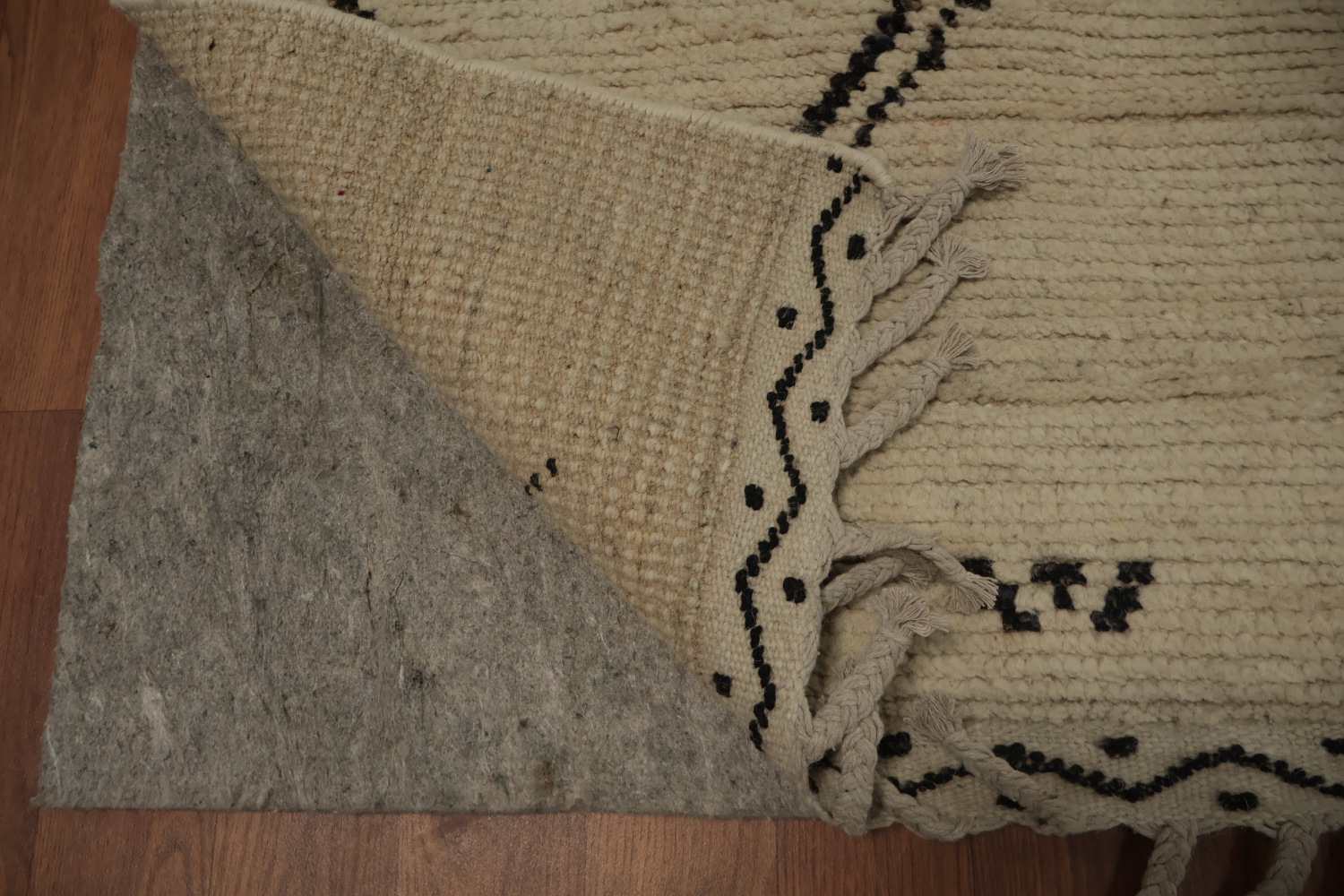 Add Warmth and Style with Diamond Designed Moroccan Area Rug 8x11