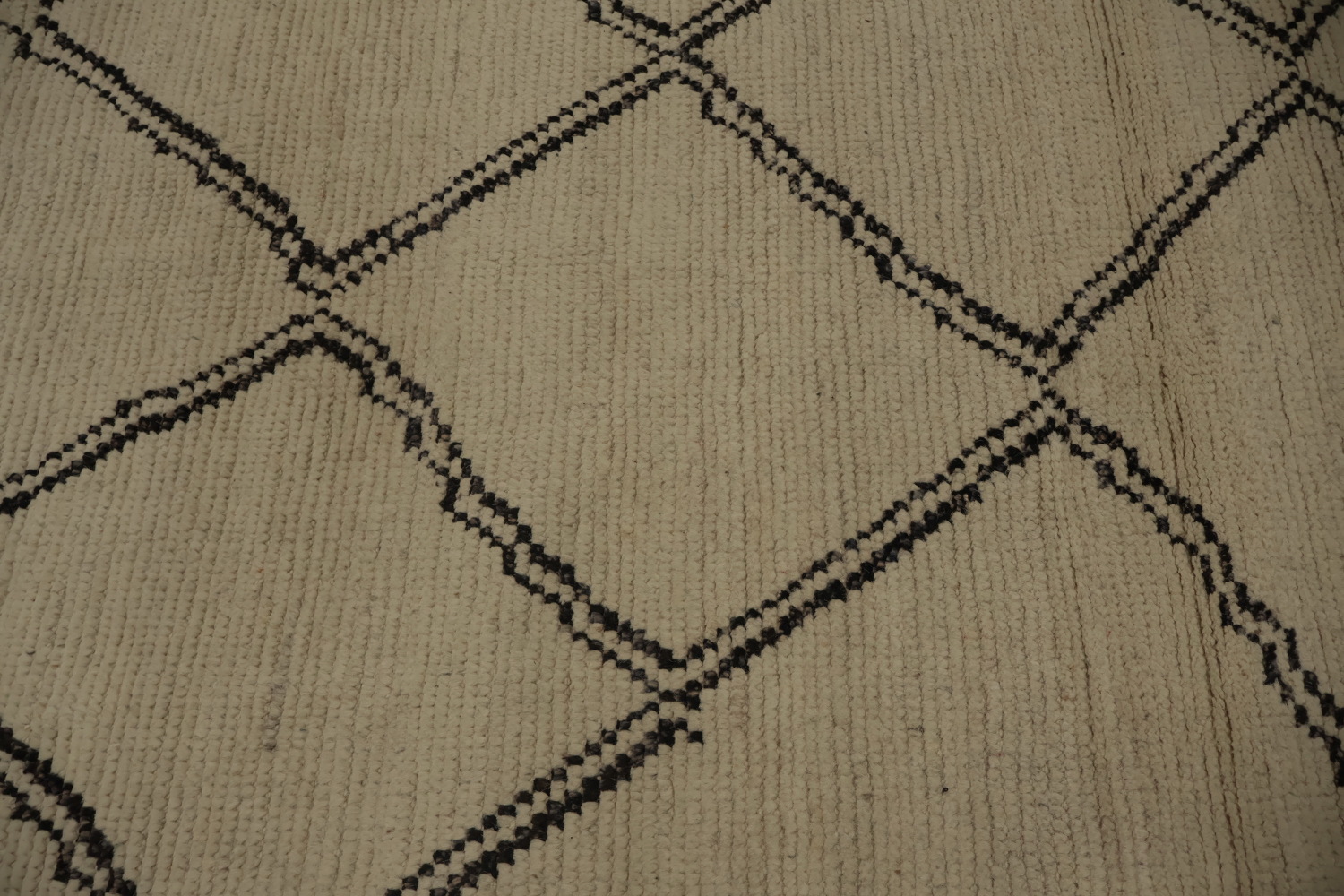 Add Warmth and Style with Diamond Designed Moroccan Area Rug 8x11
