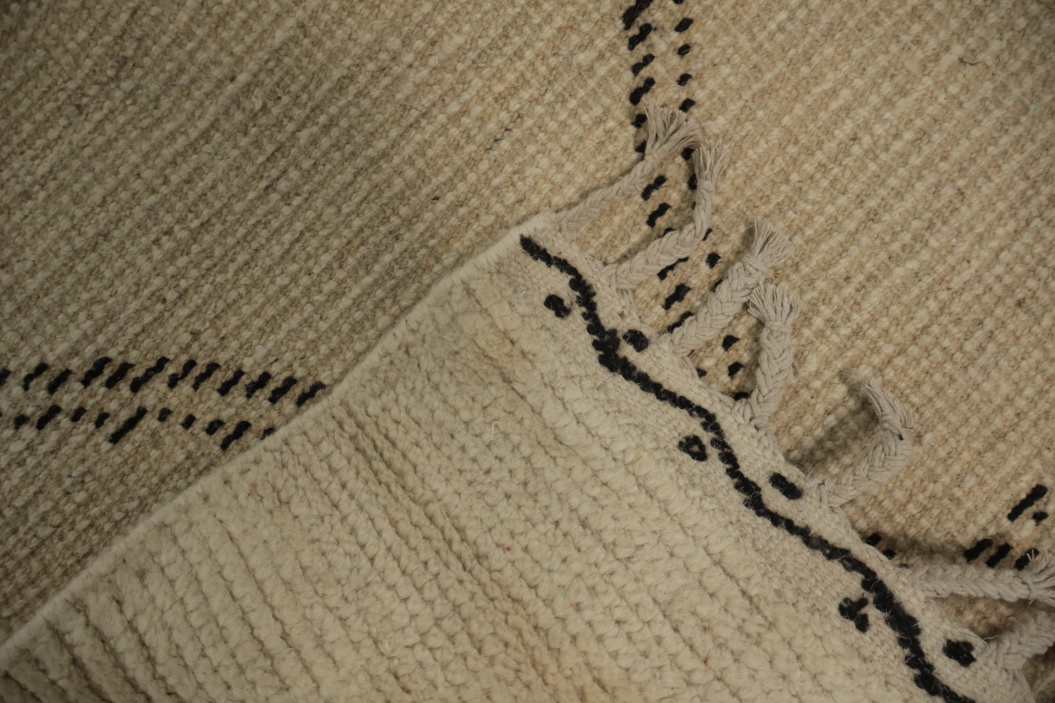 Add Warmth and Style with Diamond Designed Moroccan Area Rug 8x11