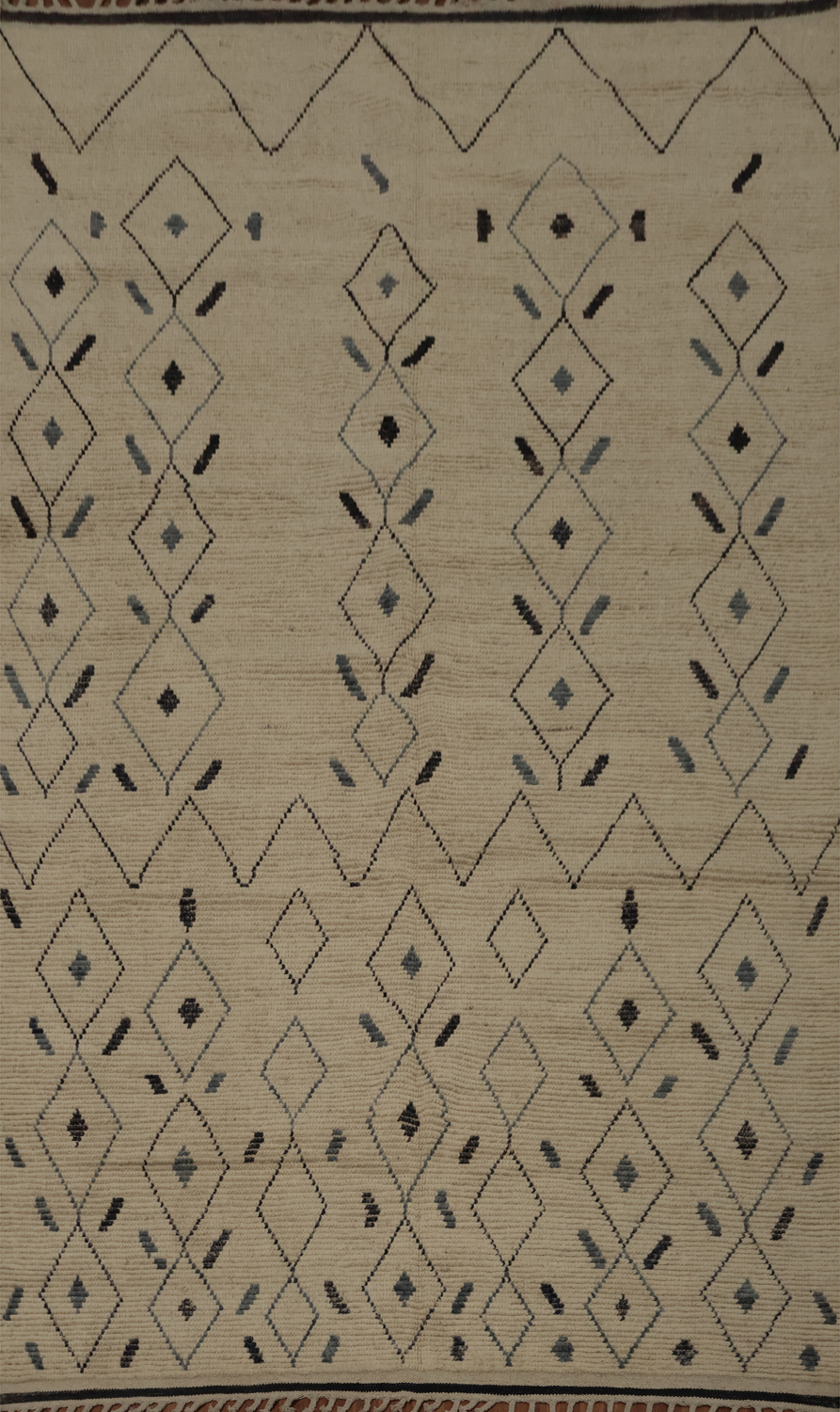 Stylish Moroccan Area Rug 7x11 Featuring Geometric Patterns